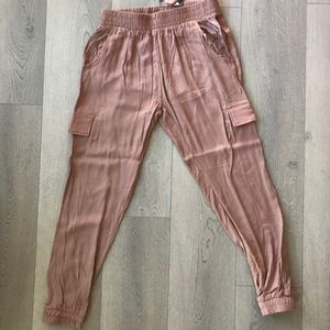 NEW Blush Cargo Jogger Pants (SZ Large)
